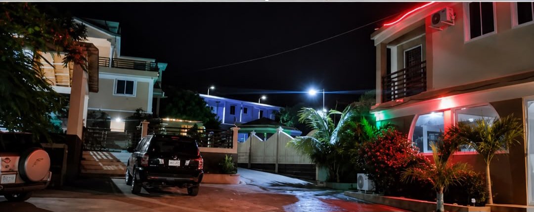 Caribbean Hotel Bar & Grill